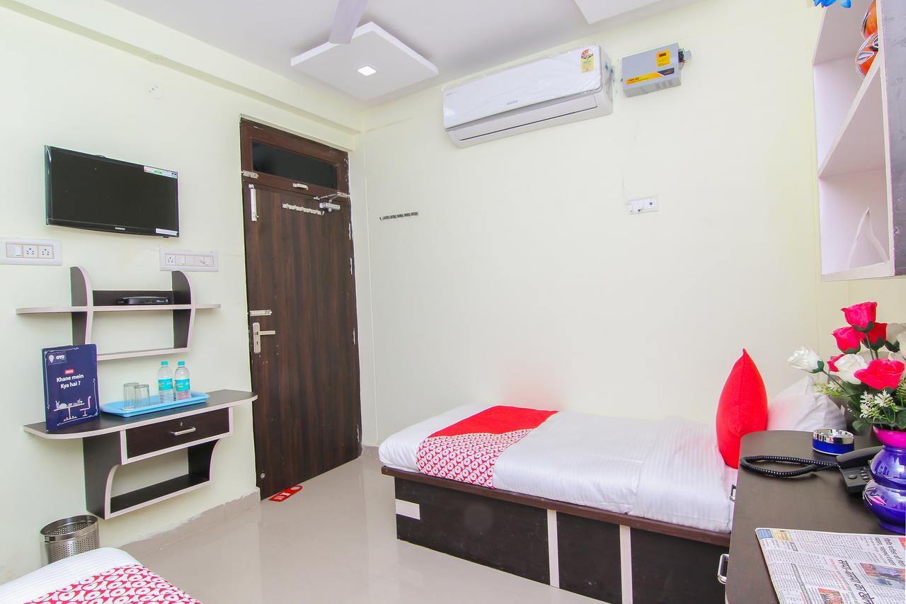 Oyo 12446 Shree Sai Guest House Allāhābād Junction Exterior foto